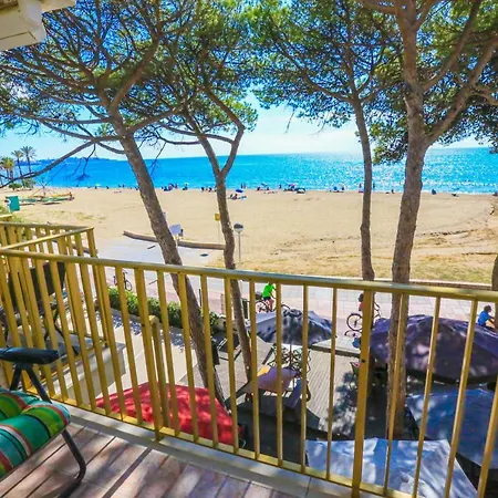Playmar 204 Only Families Solo Familias