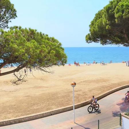 Playmar 204 Only Families Solo Familias Apartment Cambrils